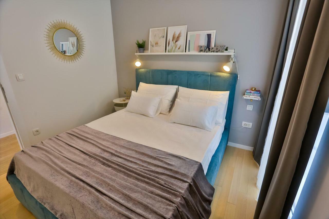 Luxury Urban Villa Apartments With Jacuzzi สปลิท ภายนอก รูปภาพ