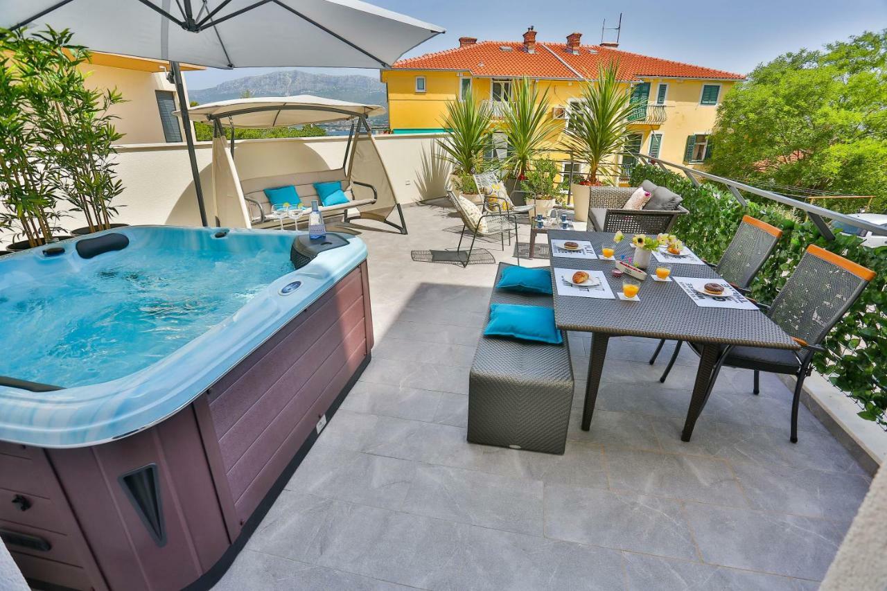 Luxury Urban Villa Apartments With Jacuzzi สปลิท ภายนอก รูปภาพ